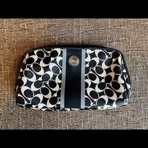 Coach Zipper Pouch/Wallet